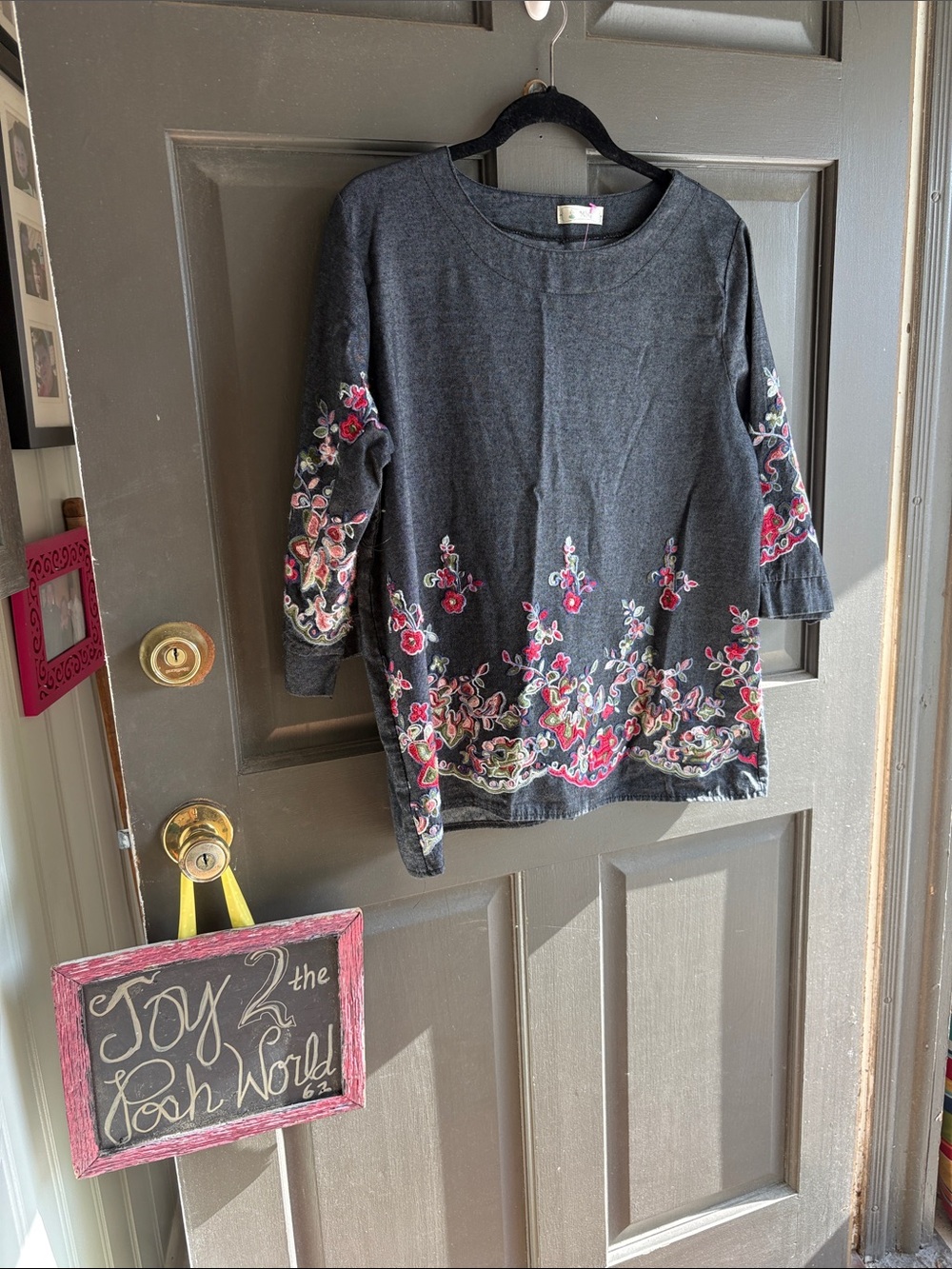 Dark Blue Embroidered Floral Tunic Top  MIG GUC